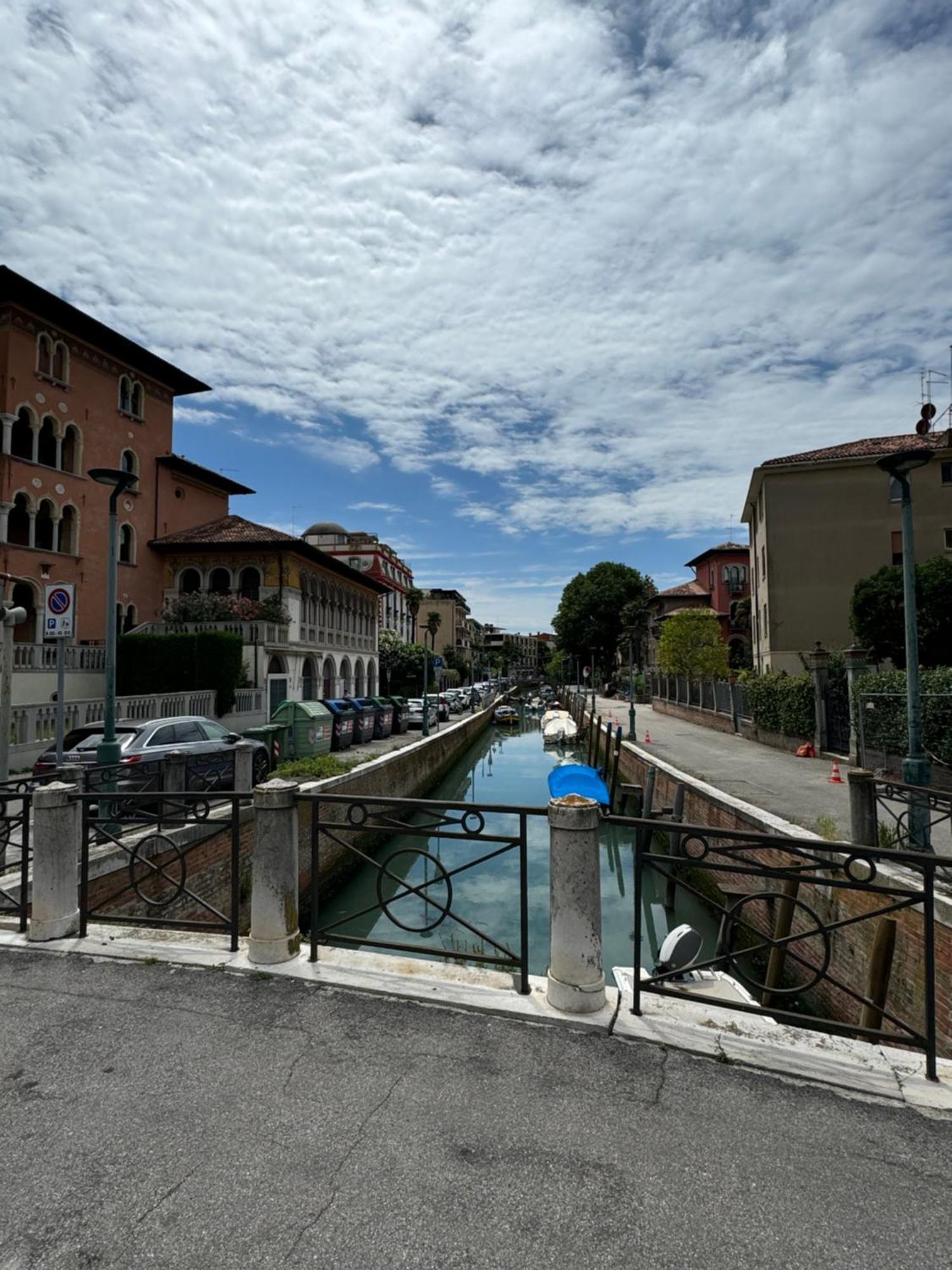 Appartamento Villa Trento Венеция Лидо Екстериор снимка